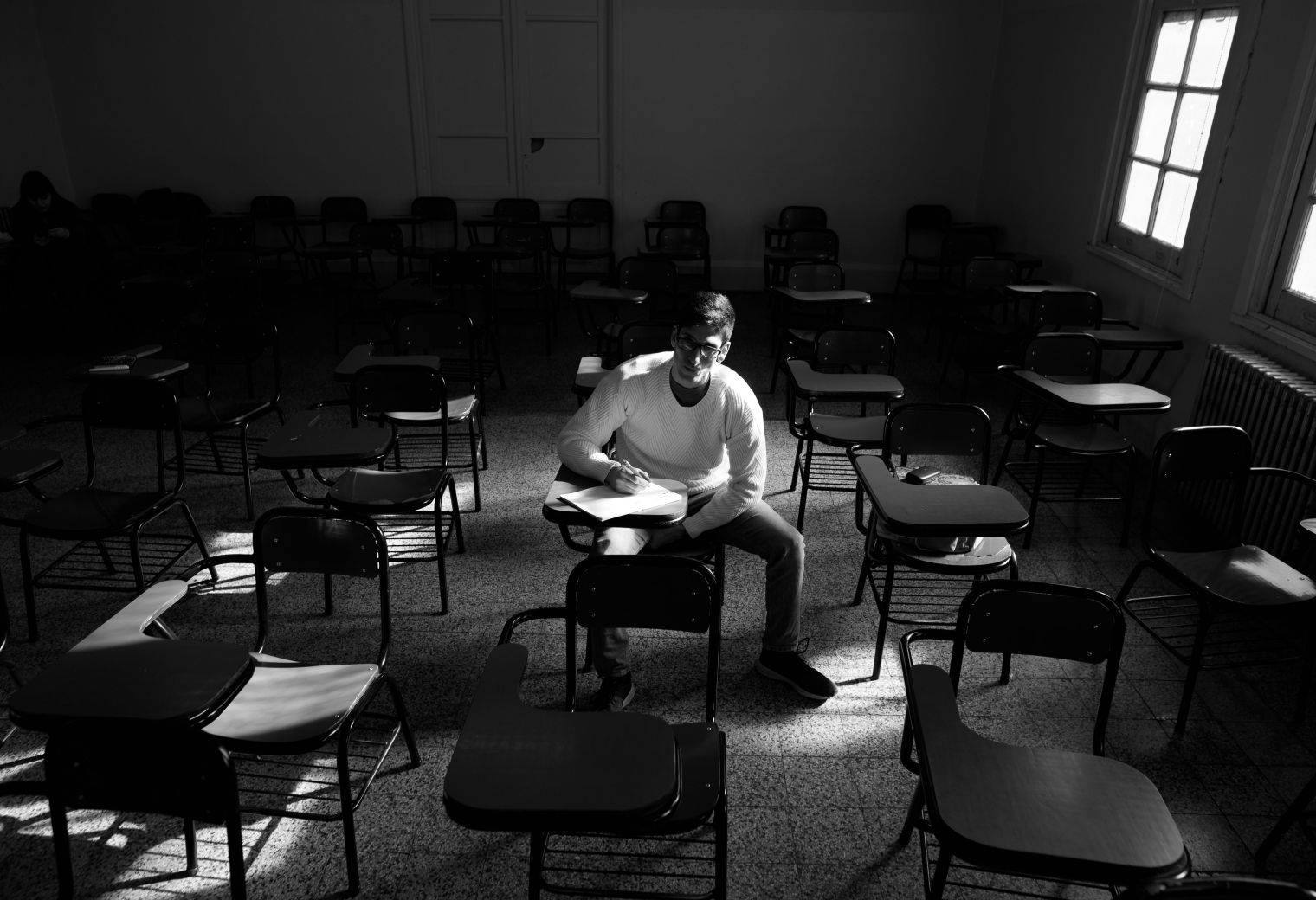 Raglan — student move with boxes and a van