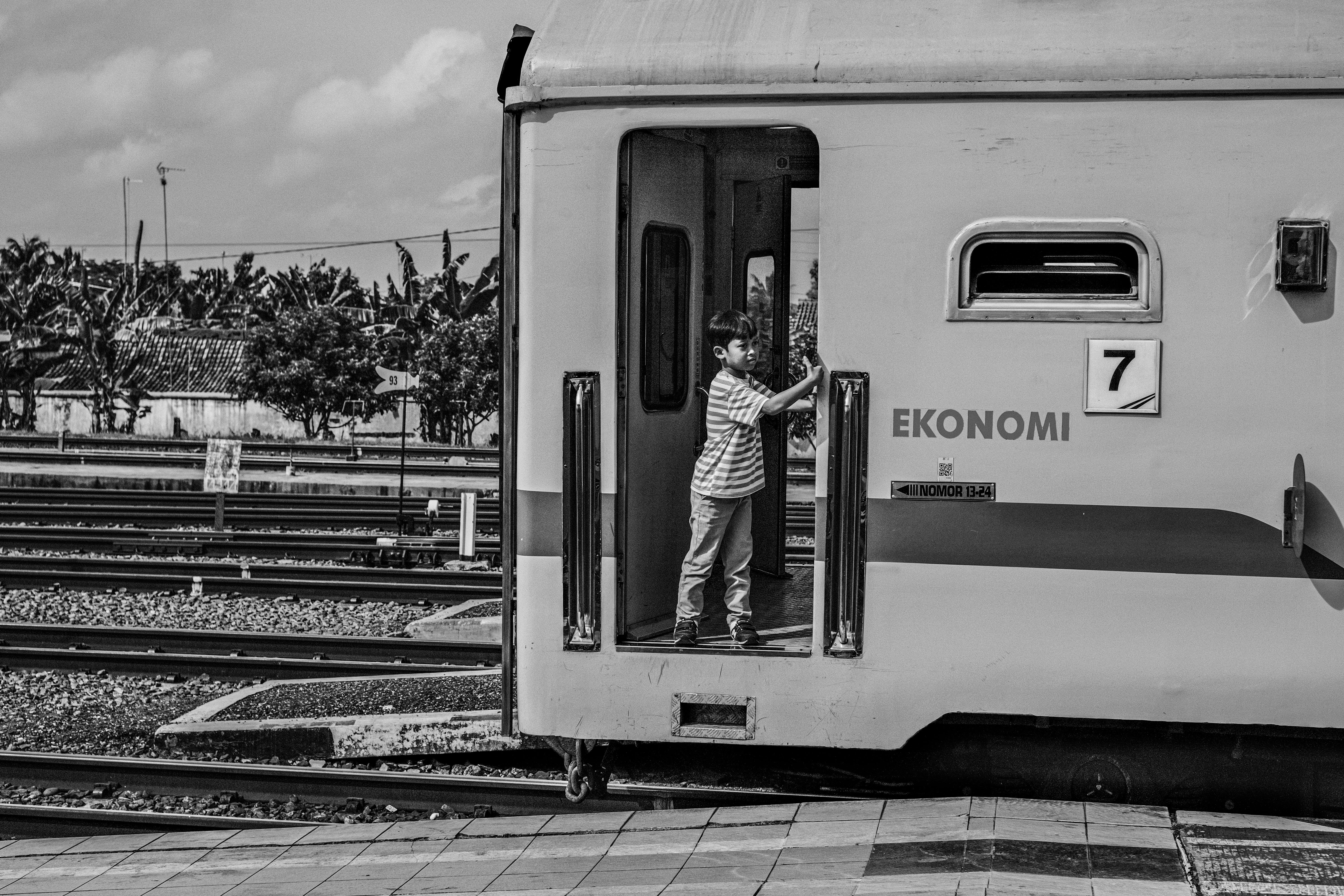 PKS Sentil Gubernur Kaltim soal Mobil Dinas Rp 8,5 M, Soroti Empati di Tengah Kondisi Ekonomi