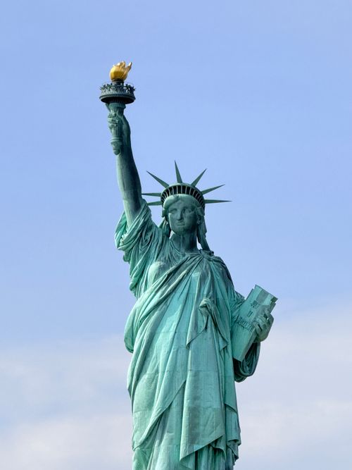 Free A clear daytime view of the Statue of Liberty in New York City, symbolizing freedom and democracy. Stock Photo