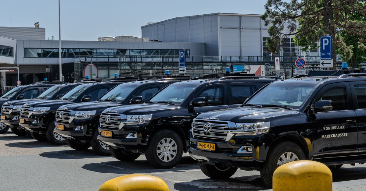 Cảnh sát thu giữ 6 phương tiện trong vụ khám xét liên quan mạng lưới trộm có tổ chức
