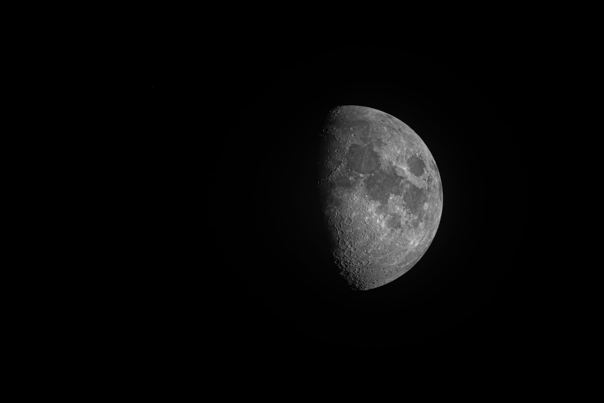 Asteroïde scheert zaterdag langs de aarde, met telescoop te zien