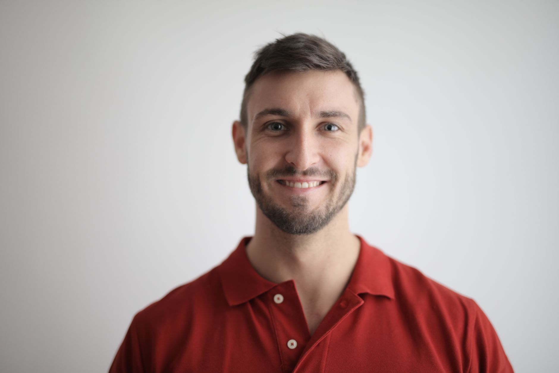 Ott-One Nyilvanosan Profile: Daniel Endrodi Insights