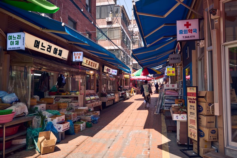 Gwangjang Market: A Century of History and Heartbeat