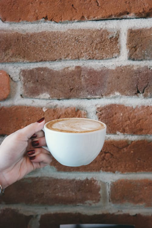 คลังภาพถ่ายฟรี ของ กาแฟ, กาแฟในถ้วย, กำแพงอิฐ