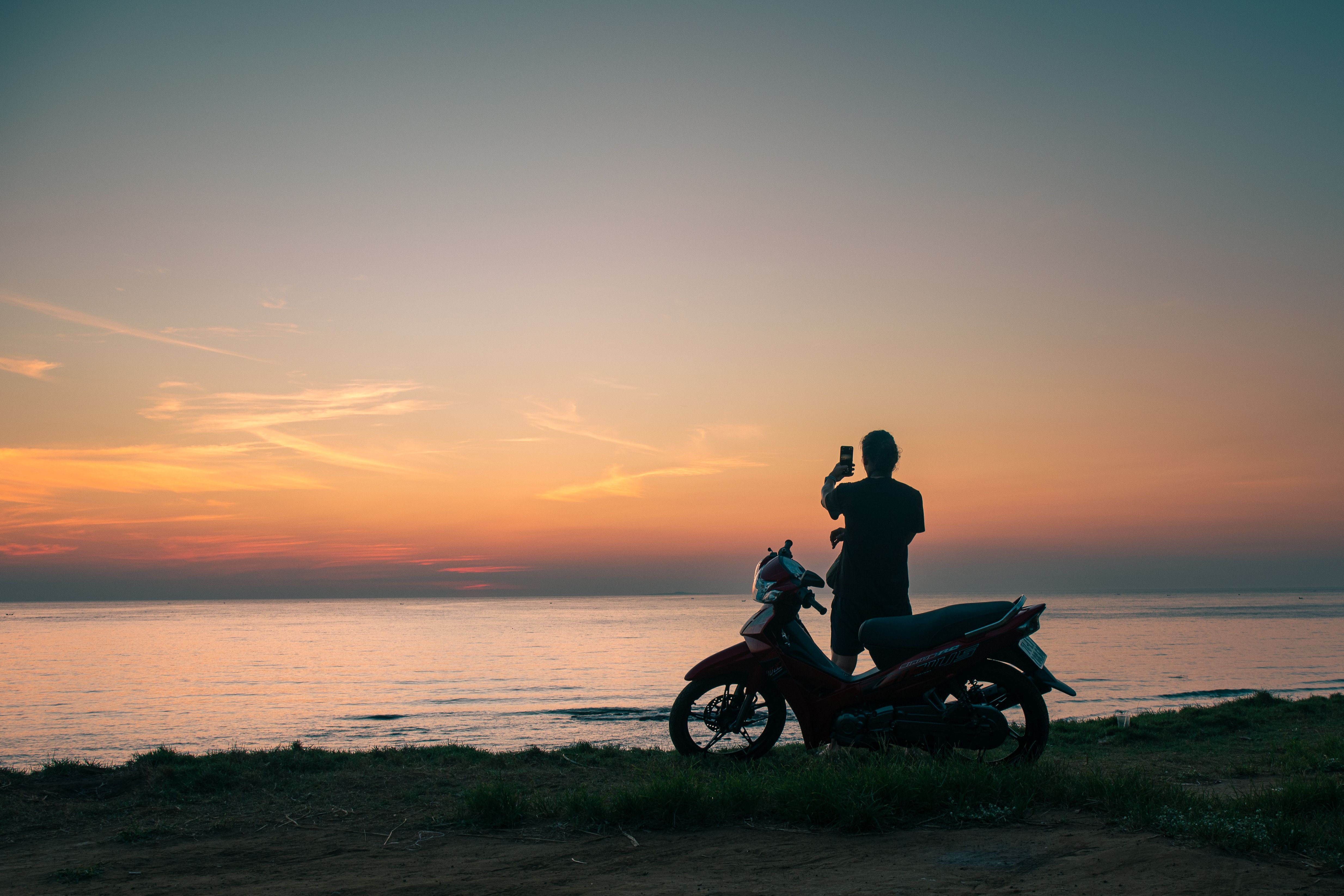 Journey to the Coast: A Digital Nomad's Adventure Awaits