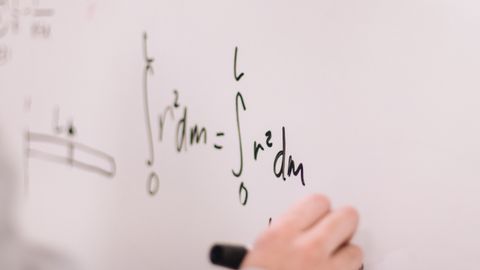 Why the same results produce different orders under different formulas