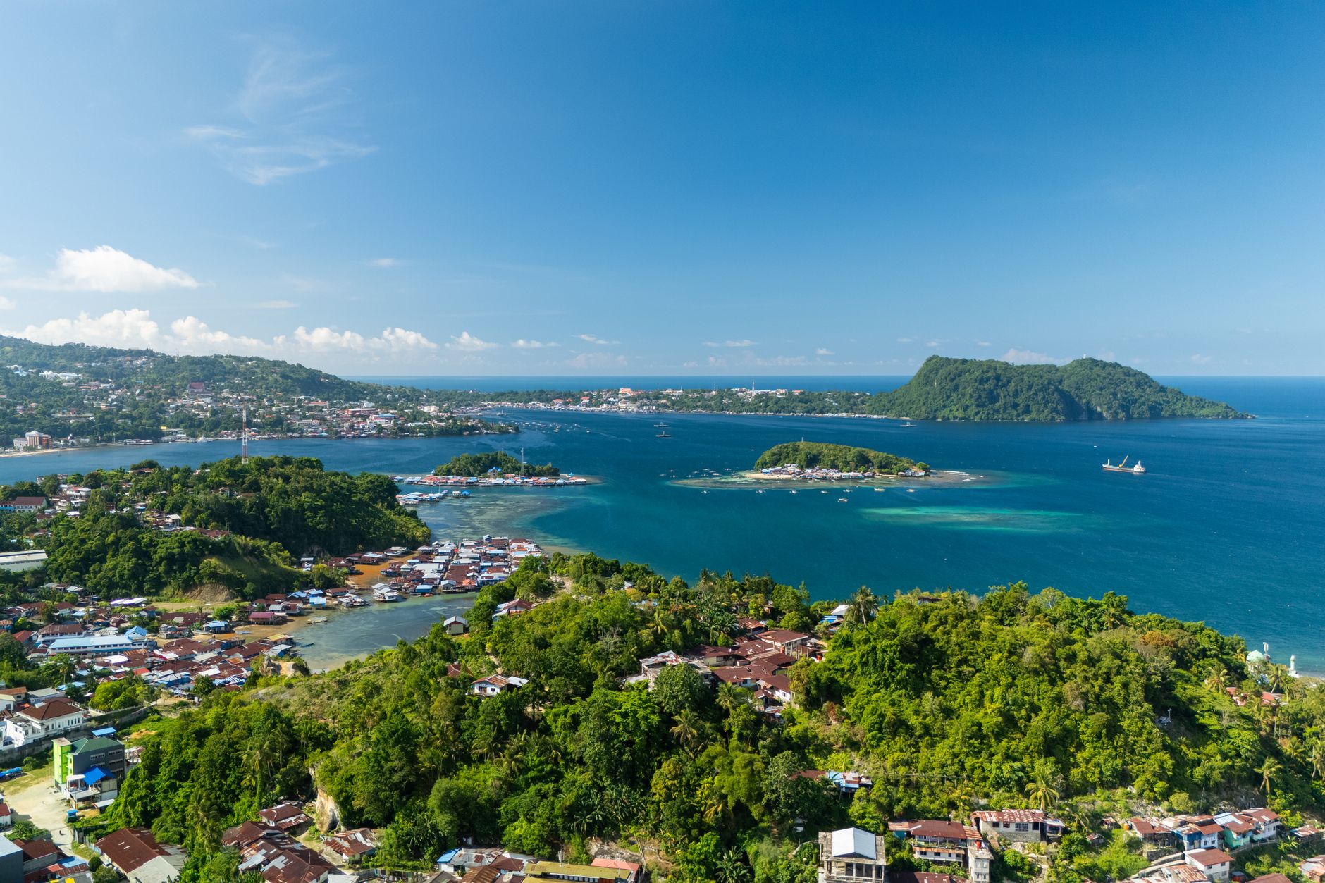 Menyusuri Keindahan Pulau Maitara, Permata Tersembunyi di Tidore, Maluku Utara