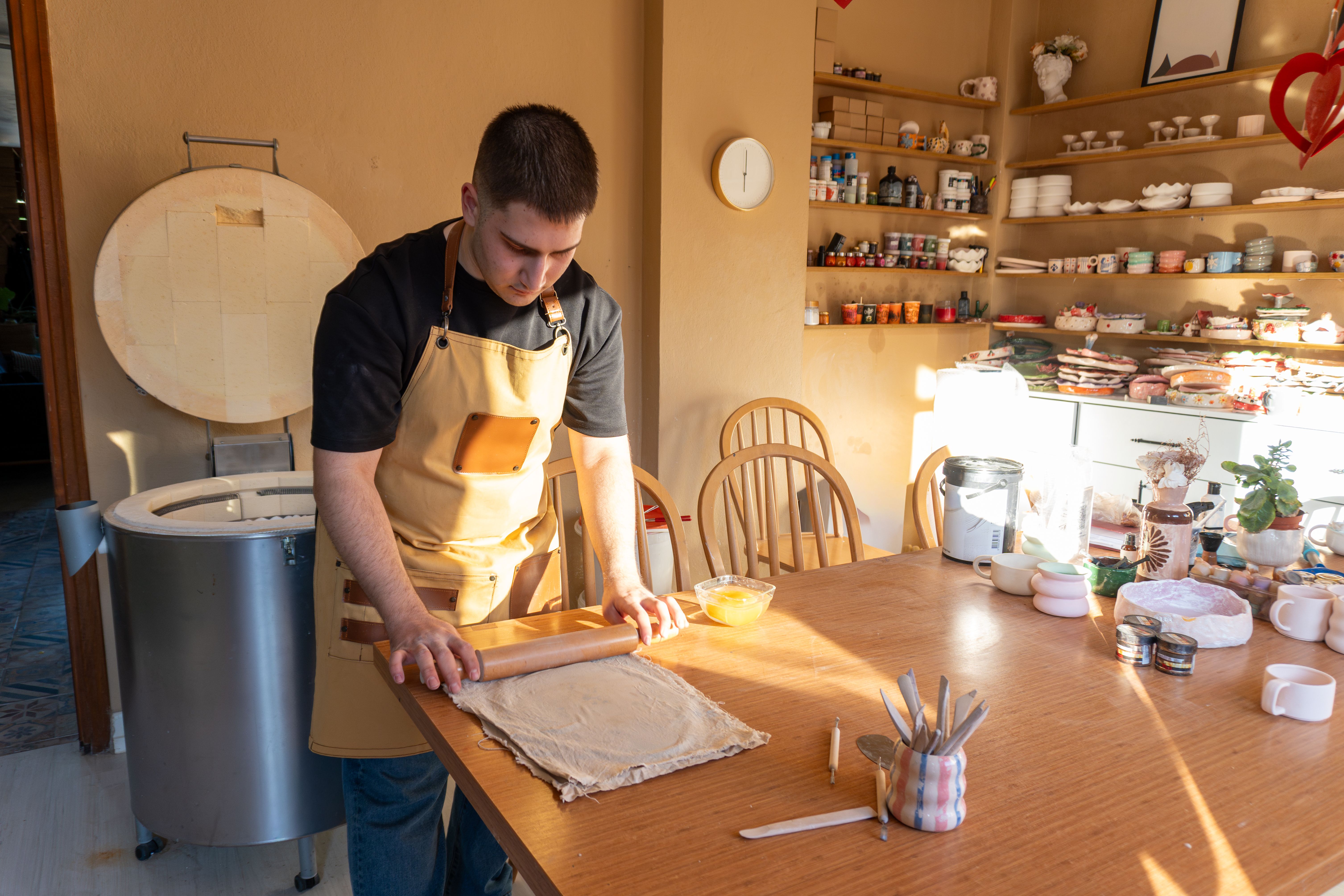 Plastering and Skimming in Rotherhithe — a freshly painted, spotless finish