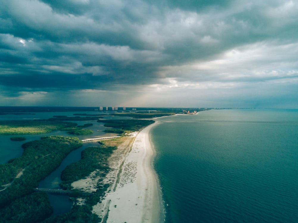 Fotobanka s bezplatnými fotkami na tému denné svetlo, dron, exteriéry