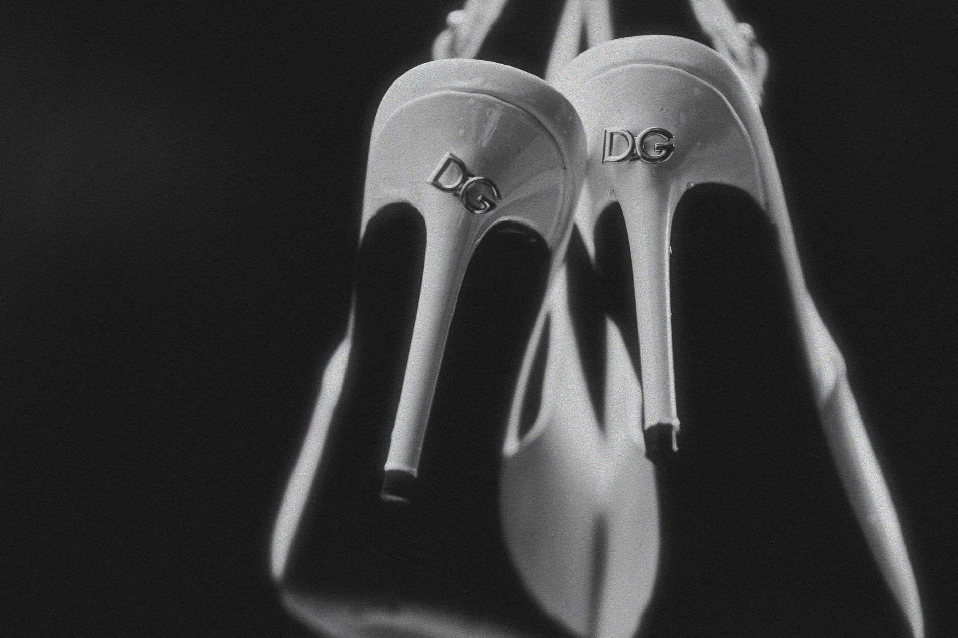 An Enchanting Estate Wedding in Caledon: Sarah & David's Timeless Romance Captured by CineVisualStudios