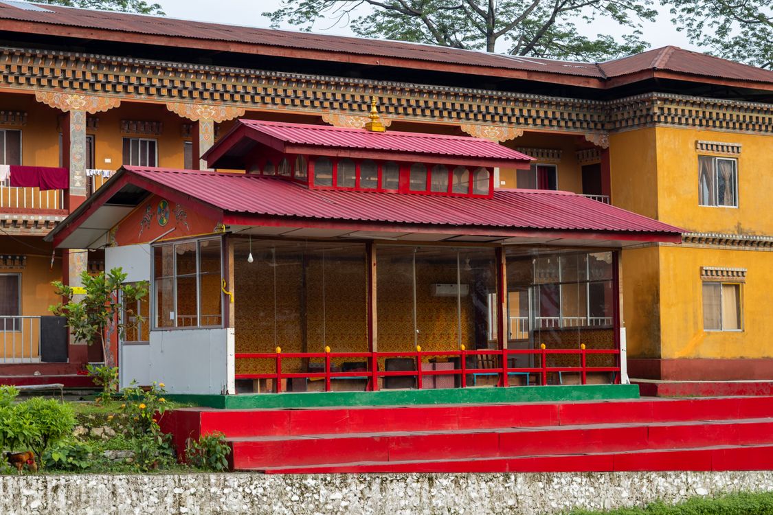 Traditional Bhutanese Building in Phuentsholing · Free Stock Photo