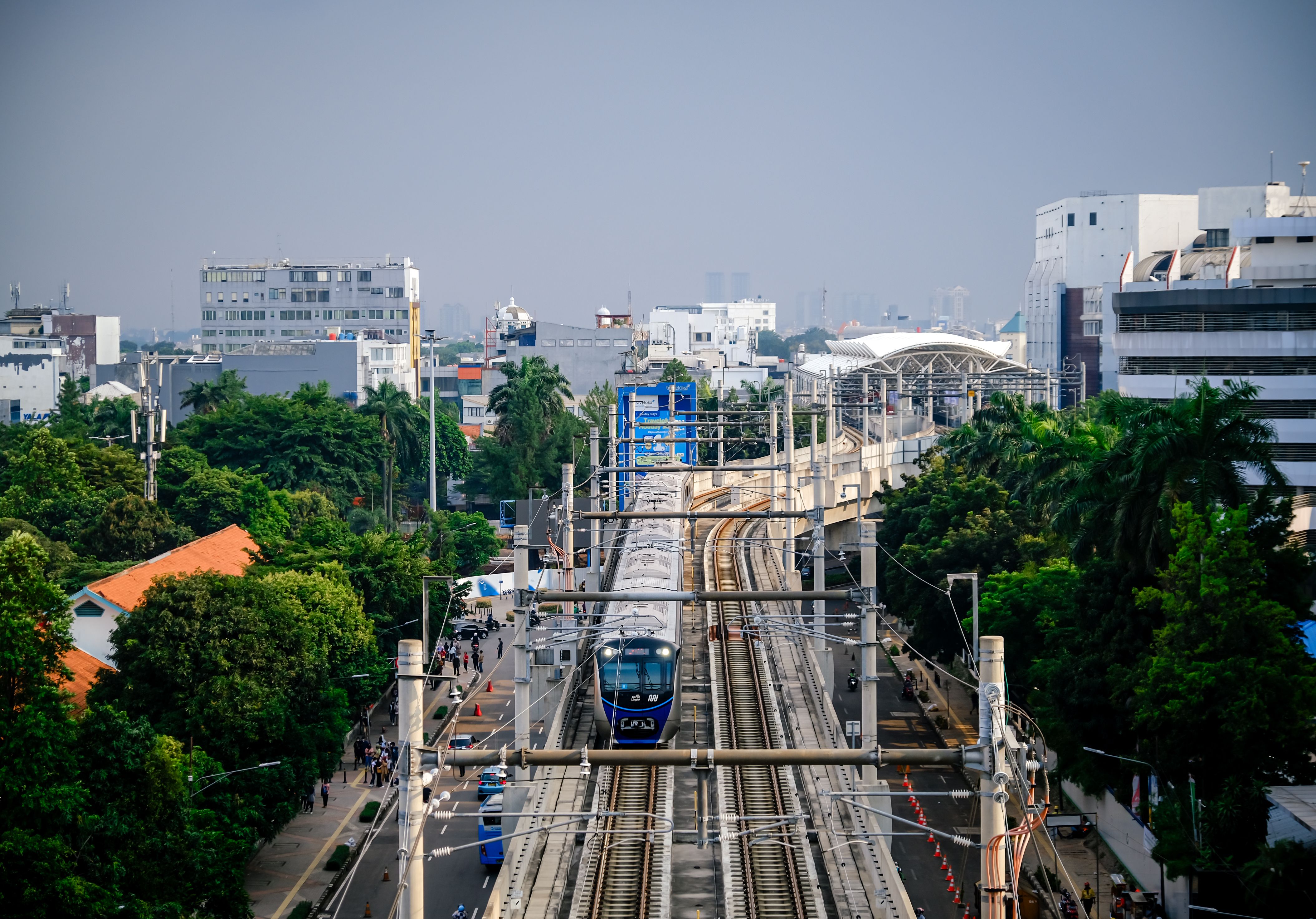 Why investors are suddenly fleeing Indonesia