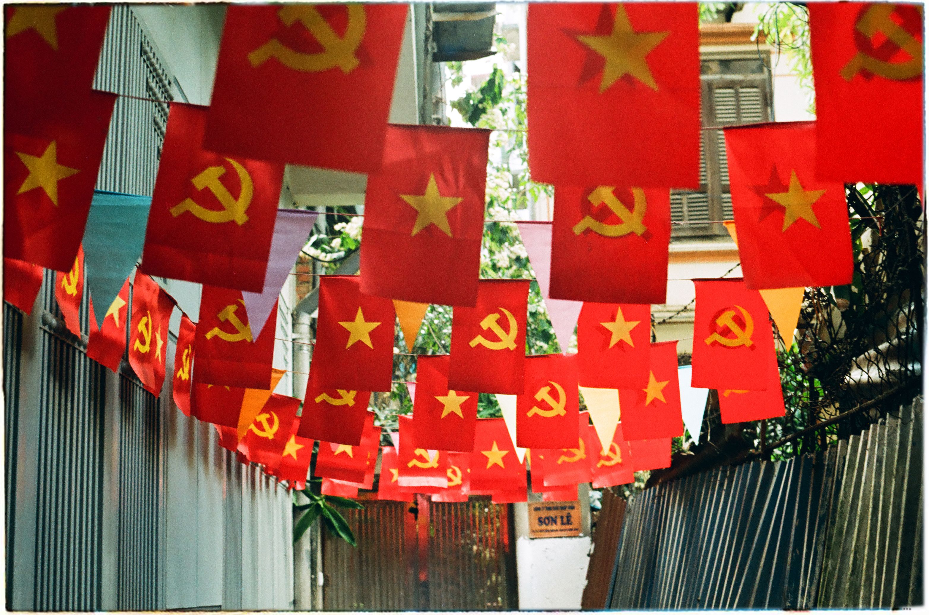 hyper-local politics geographic targeting — Photo by Đức Trung on Pexels