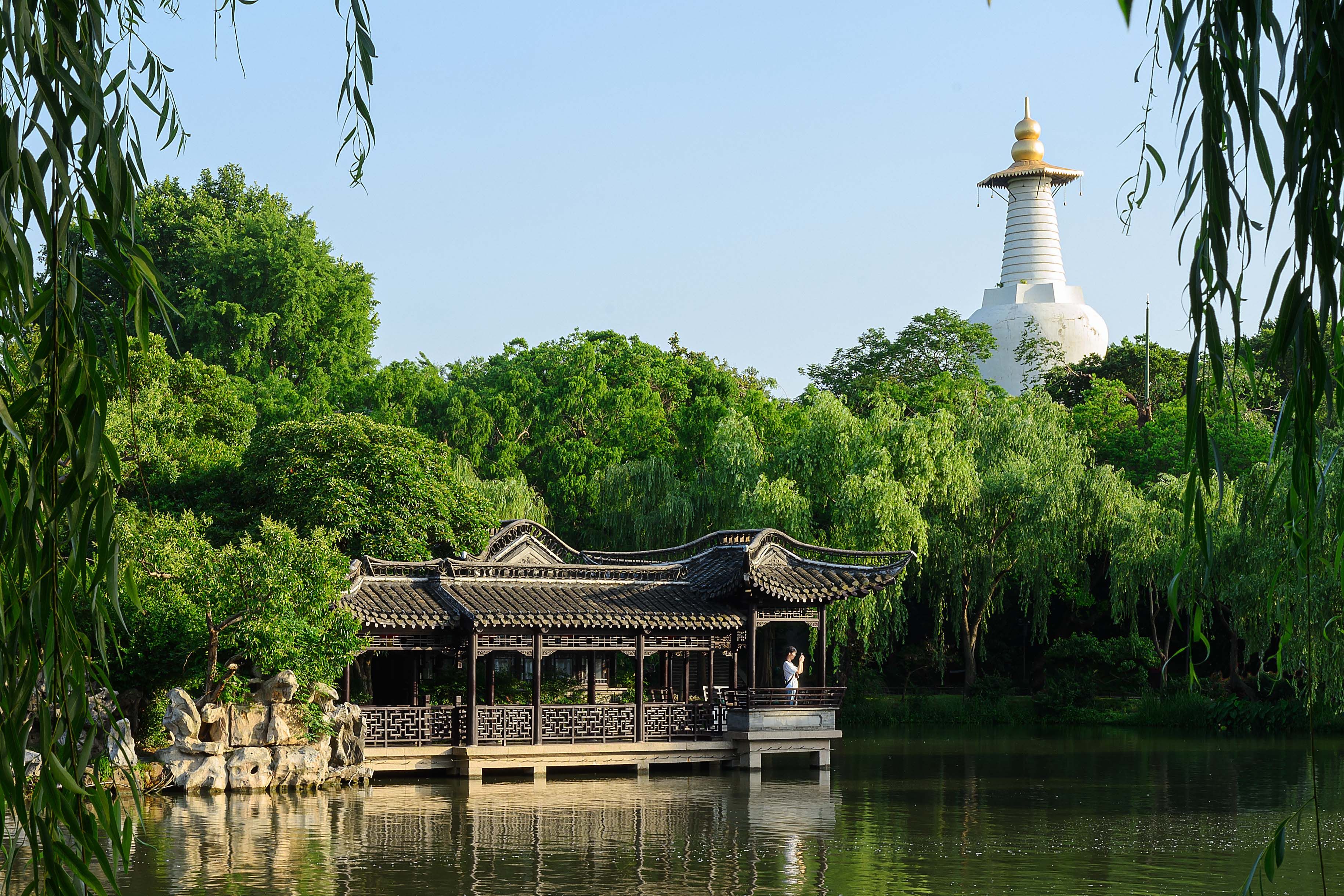 Beijing Xicheng District — Beihai Park (北海公园)