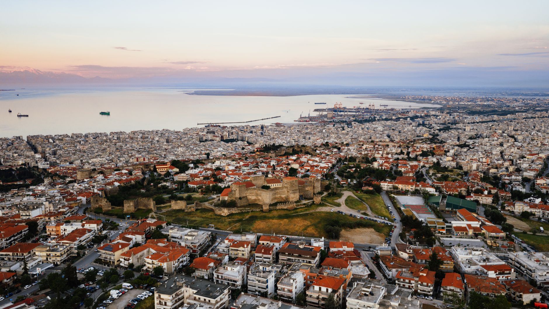 ano poli upper town thessaloniki greece view old houses