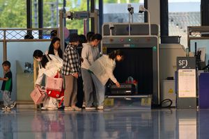 Thailand clarifies rules for opening checked bags without passengers present