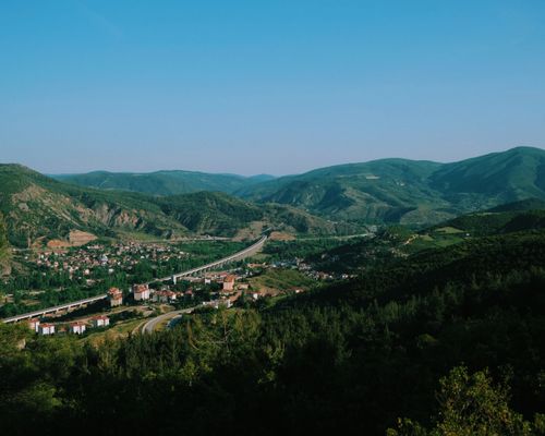 Free Stunning landscape of Bilecik, Türkiye featuring lush mountains and a charming town. Stock Photo