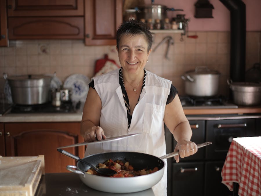 Is it better to cook pork chops in the oven or on the stove?