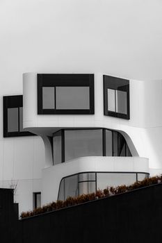 Stunning minimalist modern architecture with sleek curves and bold contrasts in Ankara, Türkiye.