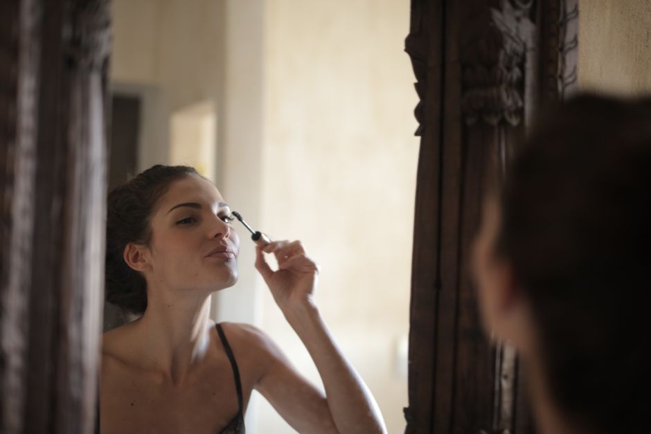 Why Your Eyeliner Keeps Smudging and How to Fix It