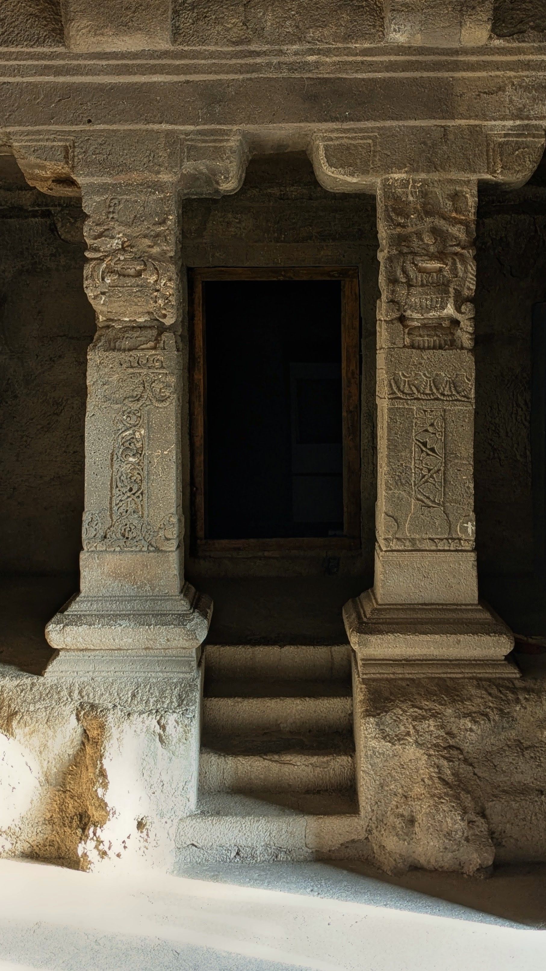 Gavi Gangadhareshwara Temple