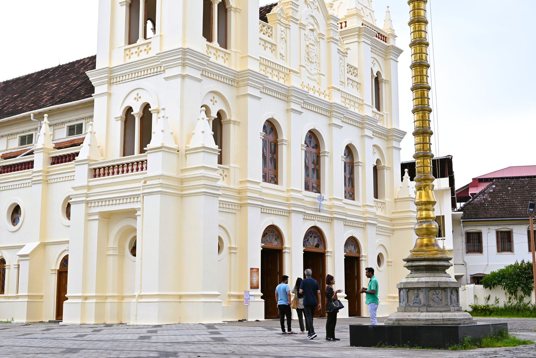 Landing in Kochi: Your First Hours, Getting Around and Handling Money