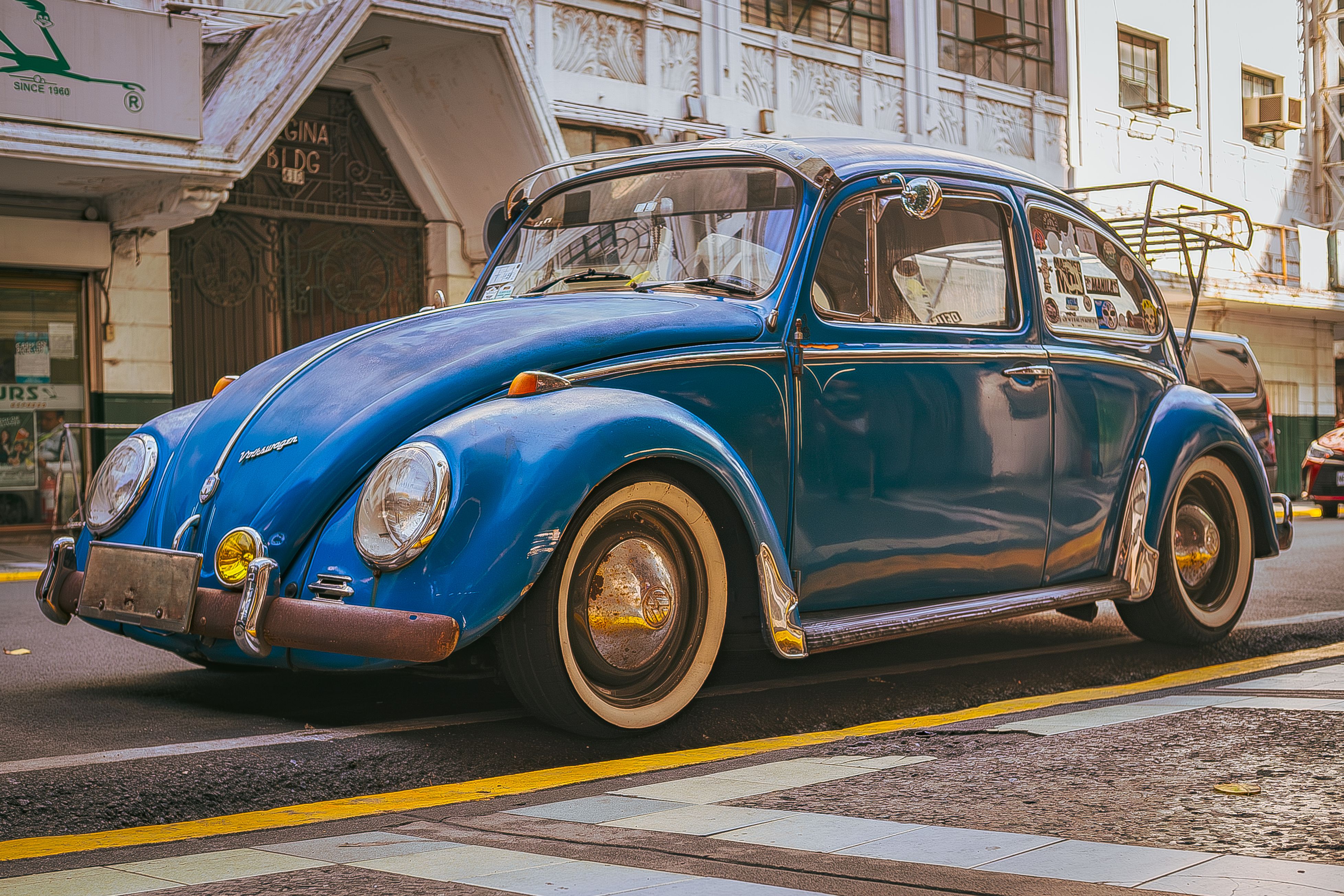 Vintage Blue Volkswagen Beetle in Manila Street · Free Stock Photo