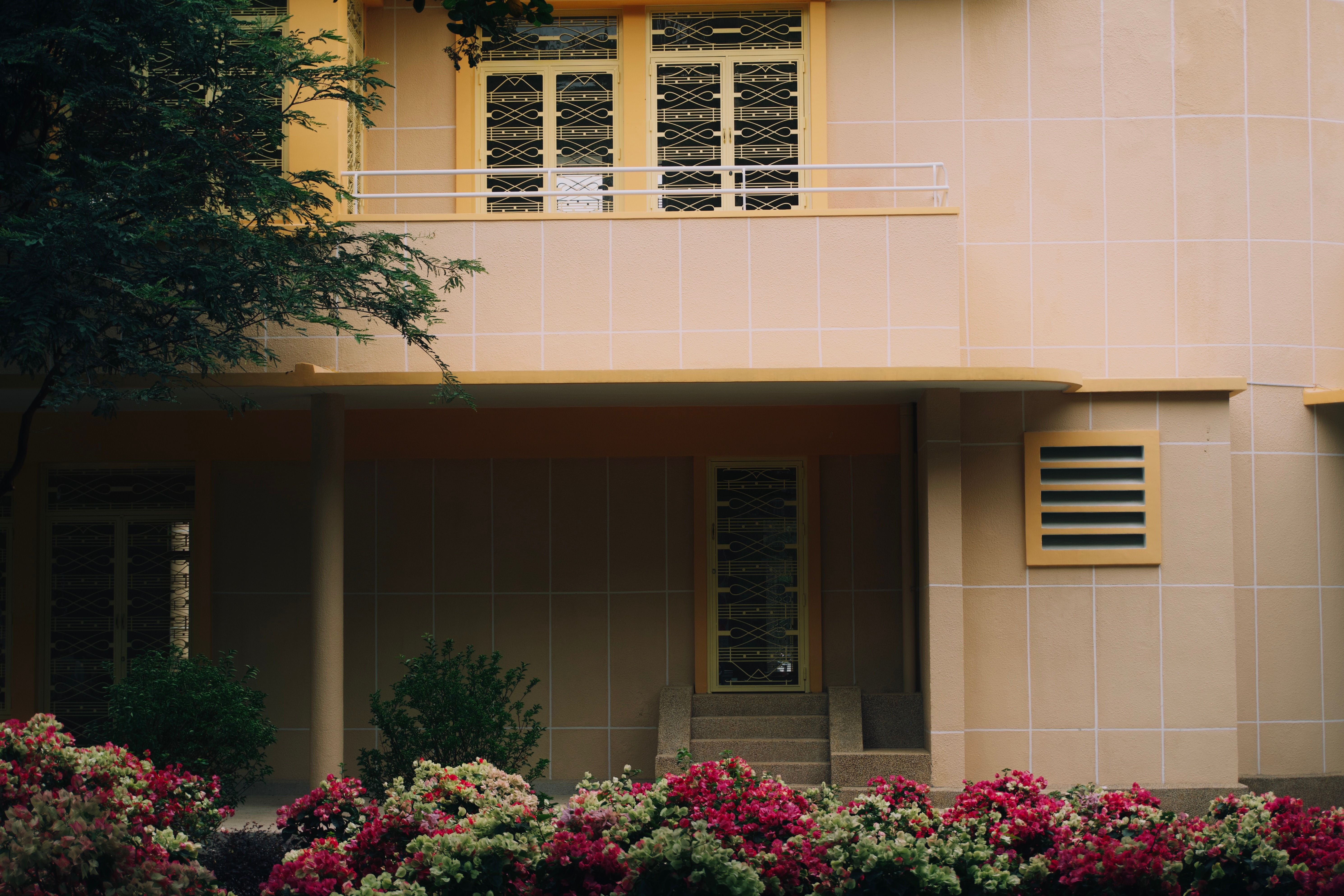 real estate buy sell rent real estate buy sell invest — Photo by Tuan Vy on Pexels