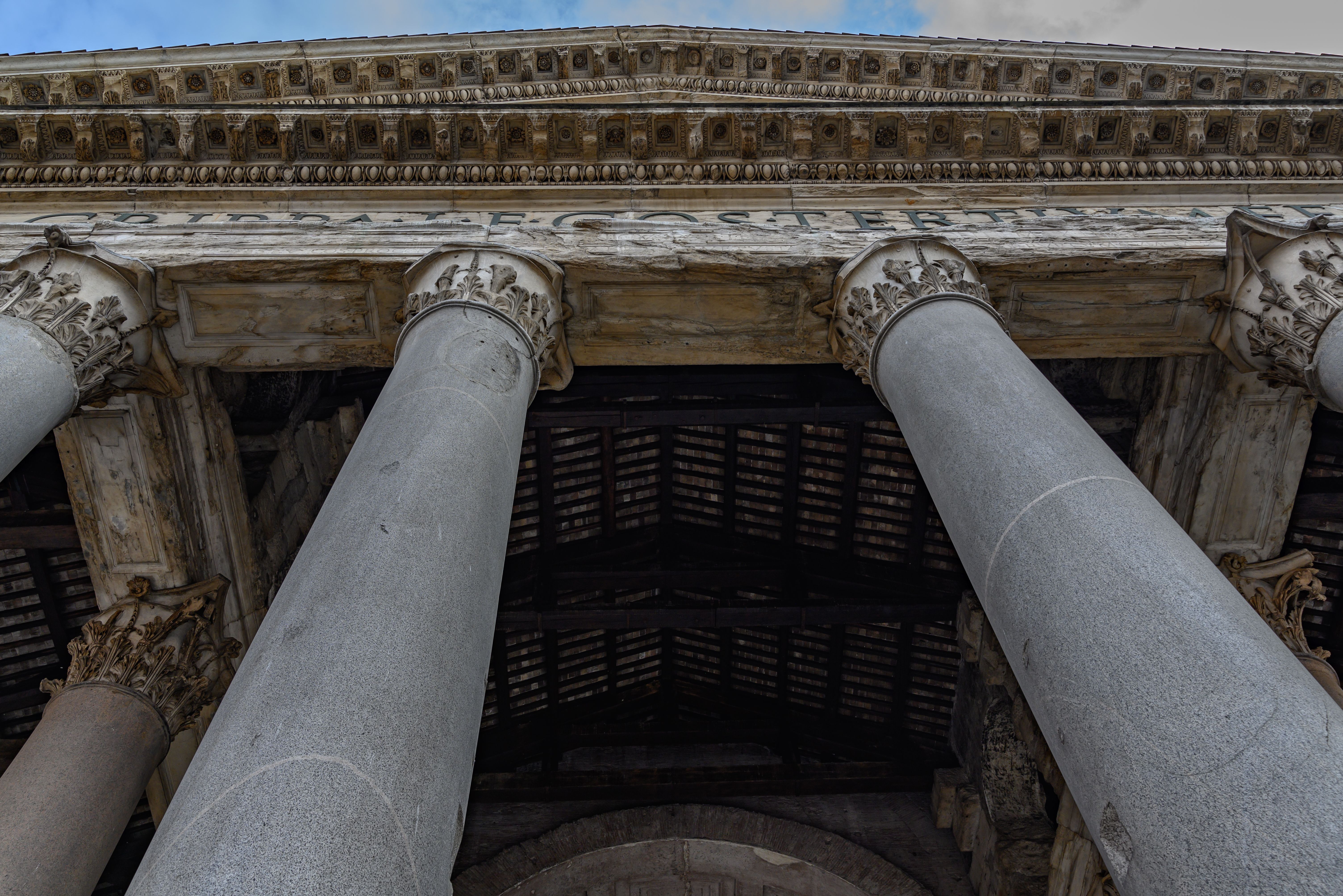 Majestic Ancient Roman Columns and Architecture · Free Stock Photo