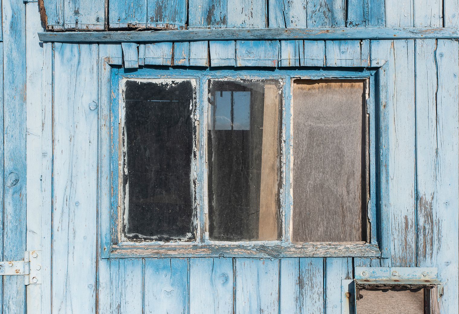 Exterior Painting in Kensal Green — walls rolled to an even, flat finish