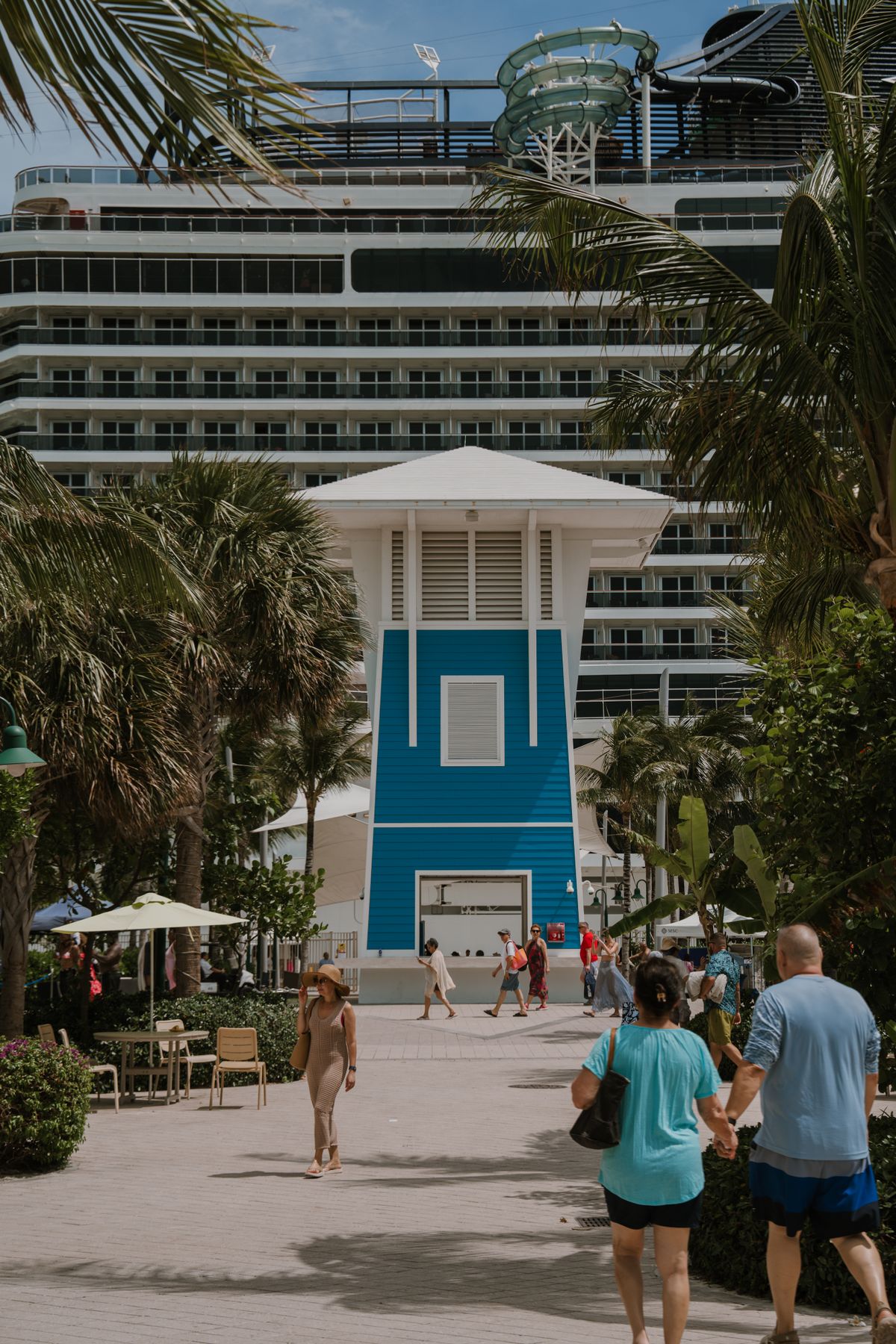 Cruise travelers in Florida