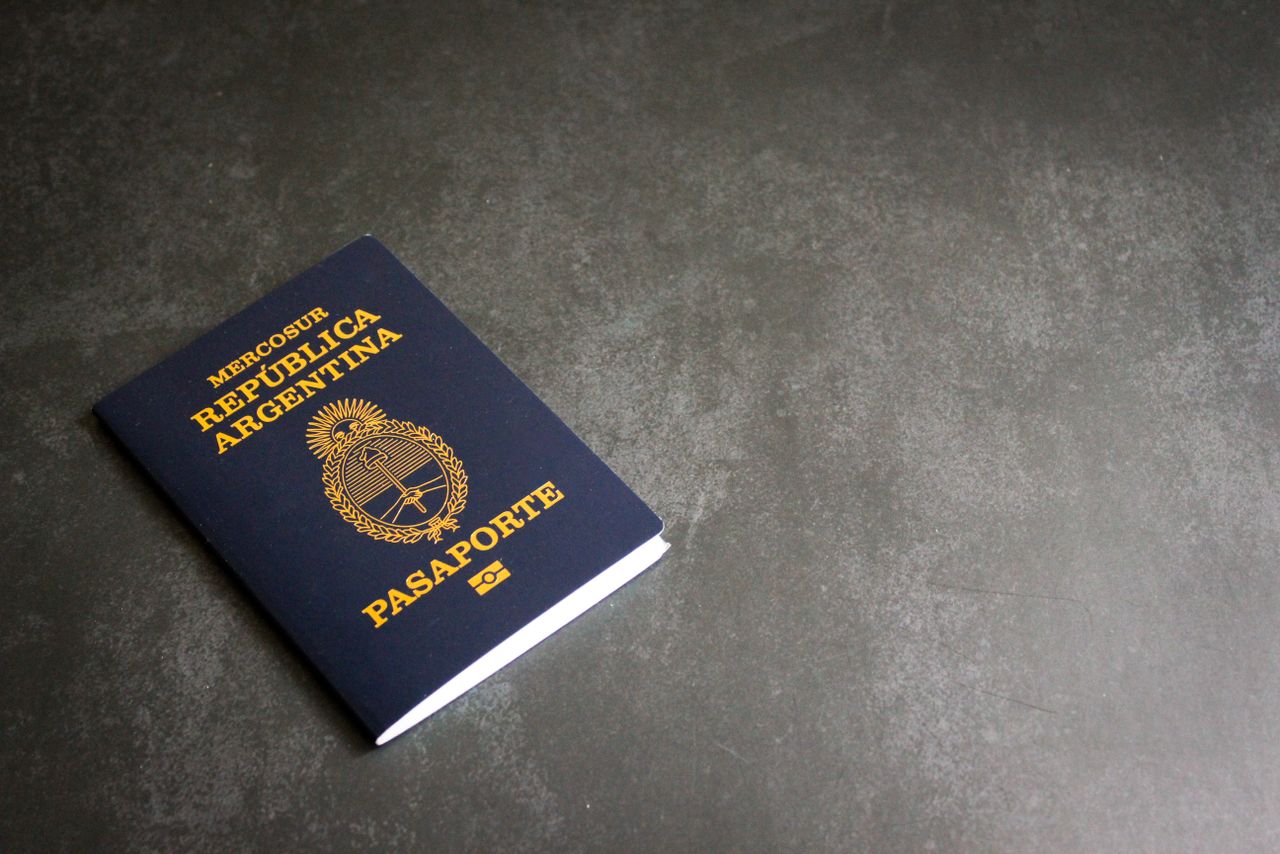 Gel des visas de Trump sur 75 pays déclaré illégal par une juge de New York