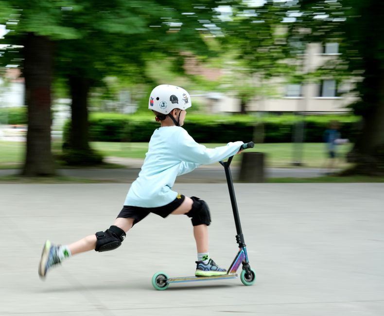 Youth Knee Surgeries Are Surging in Quebec: How to Prevent ACL Injuries