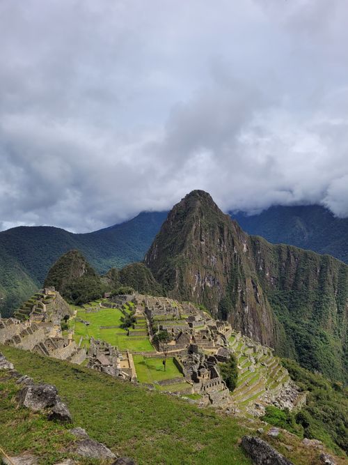 Free Majestic view of Machu Picchu ruins with mountain backdrop, Cuzco, Peru. Stock Photo
