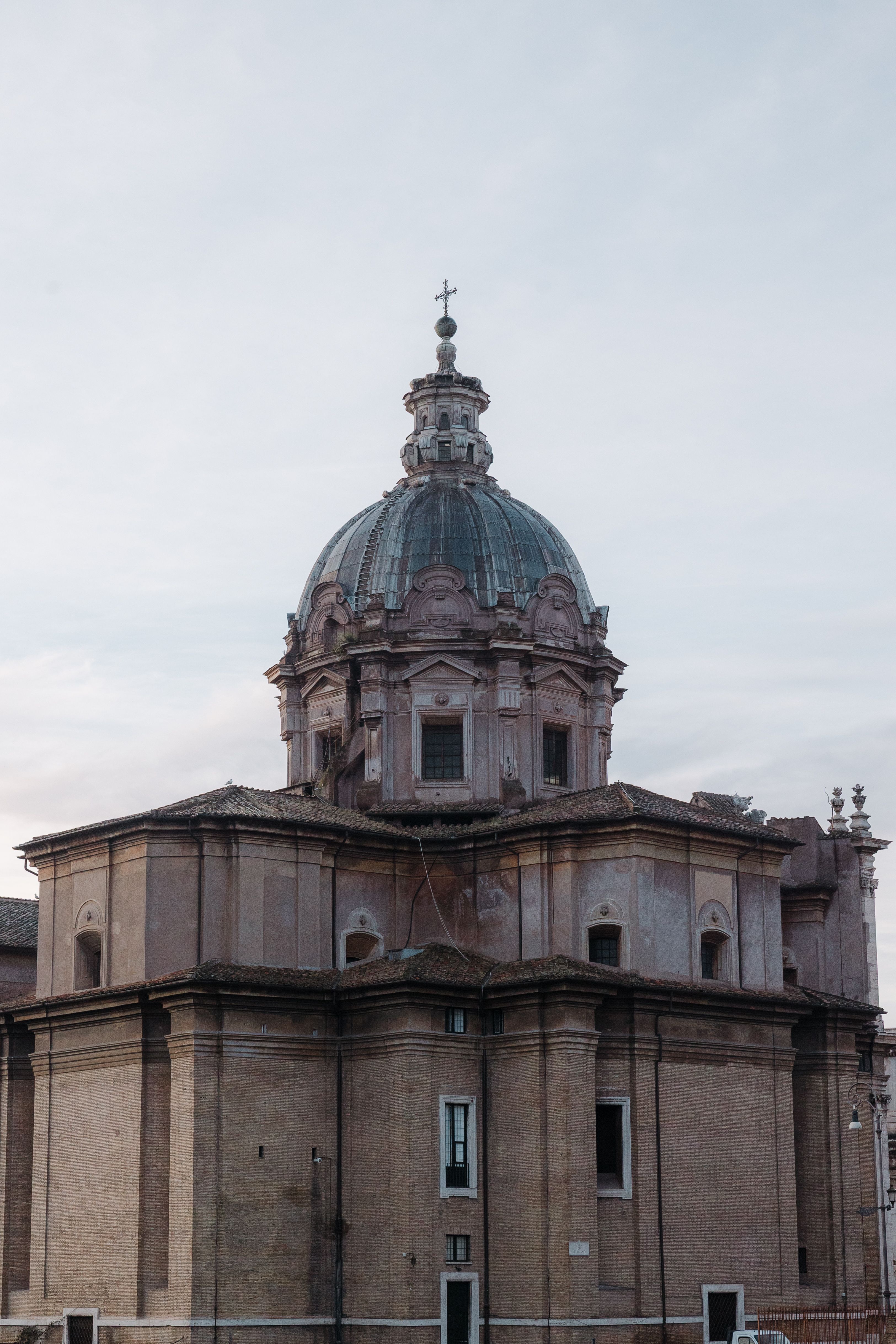 Majestic Dome of Italian Renaissance Basilica · Free Stock Photo