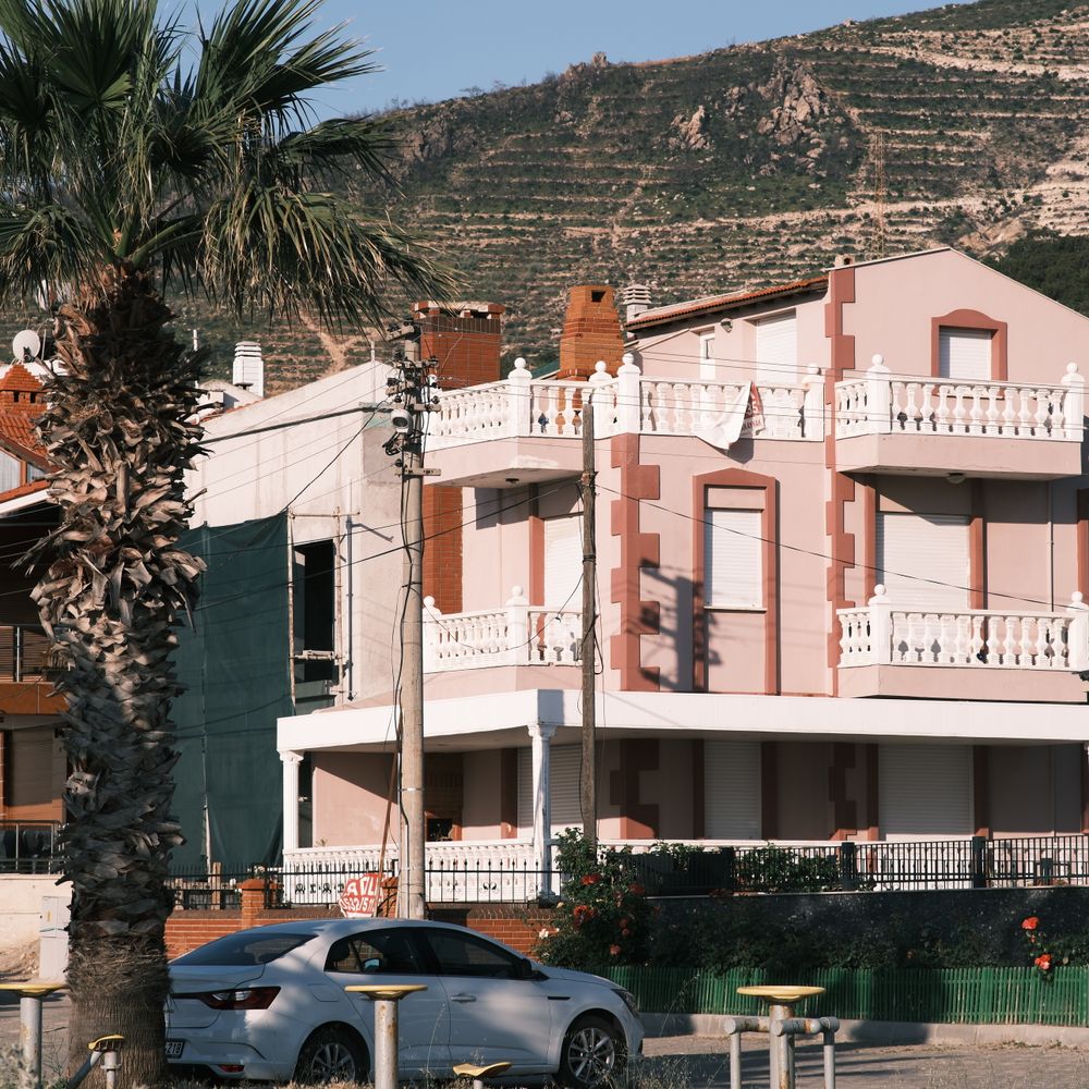 Polperro — professional movers carrying furniture on a house move