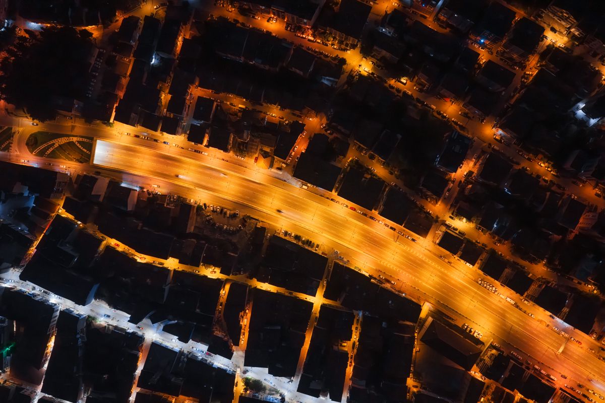 Anthropic investit 1,25 milliard/mois chez xAI : la guerre des infrast