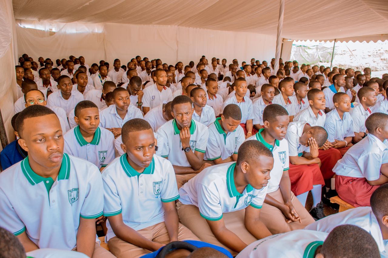 Students attending outdoor seminar