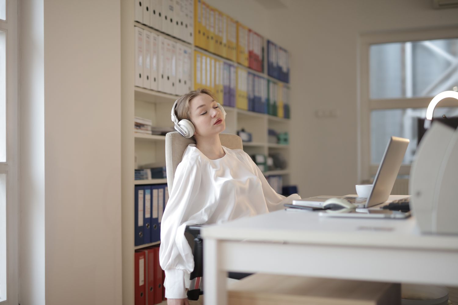 Work Rest Photos, Download The BEST Free Work Rest Stock Photos & HD Images