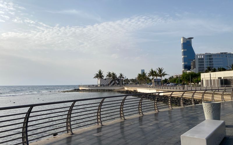 Jeddah vs Miami: Which Beach City Has Better Activities?