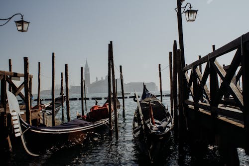 Fotobanka s bezplatnými fotkami na tému Benátky, člny, gondoly