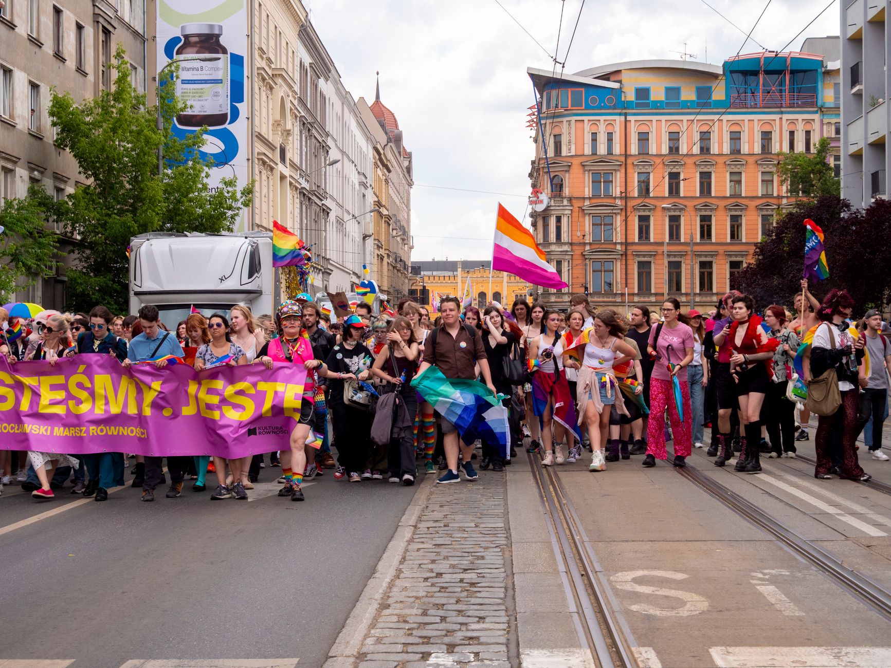 Meer dan 10.000 mensen bij eerste Pride Boedapest sinds aftreden Orbán