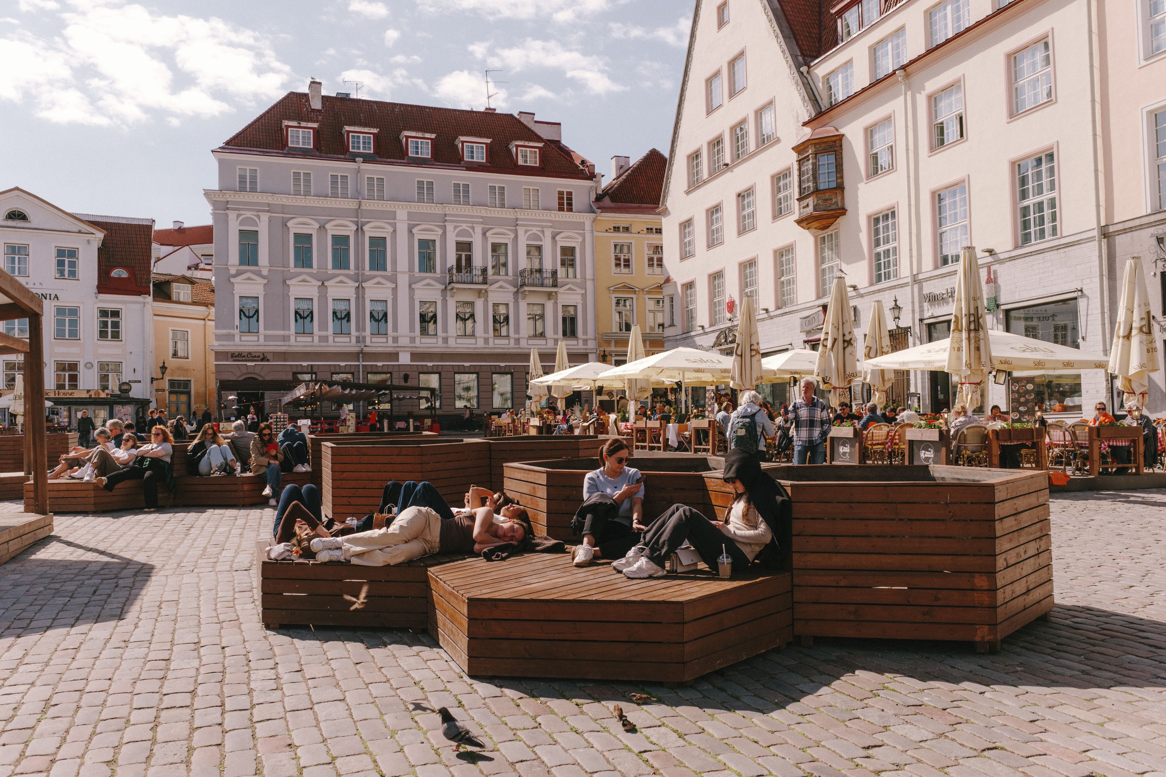 Aluguel, alimentação e transporte na Estônia em 2026 Custo de vida em Tallinn Estônia 2026 - apartamento e vida urbana