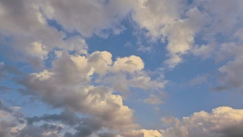 Free Scenic cloudscape with soft clouds at sunset over Gia Lai, Vietnam. Stock Photo