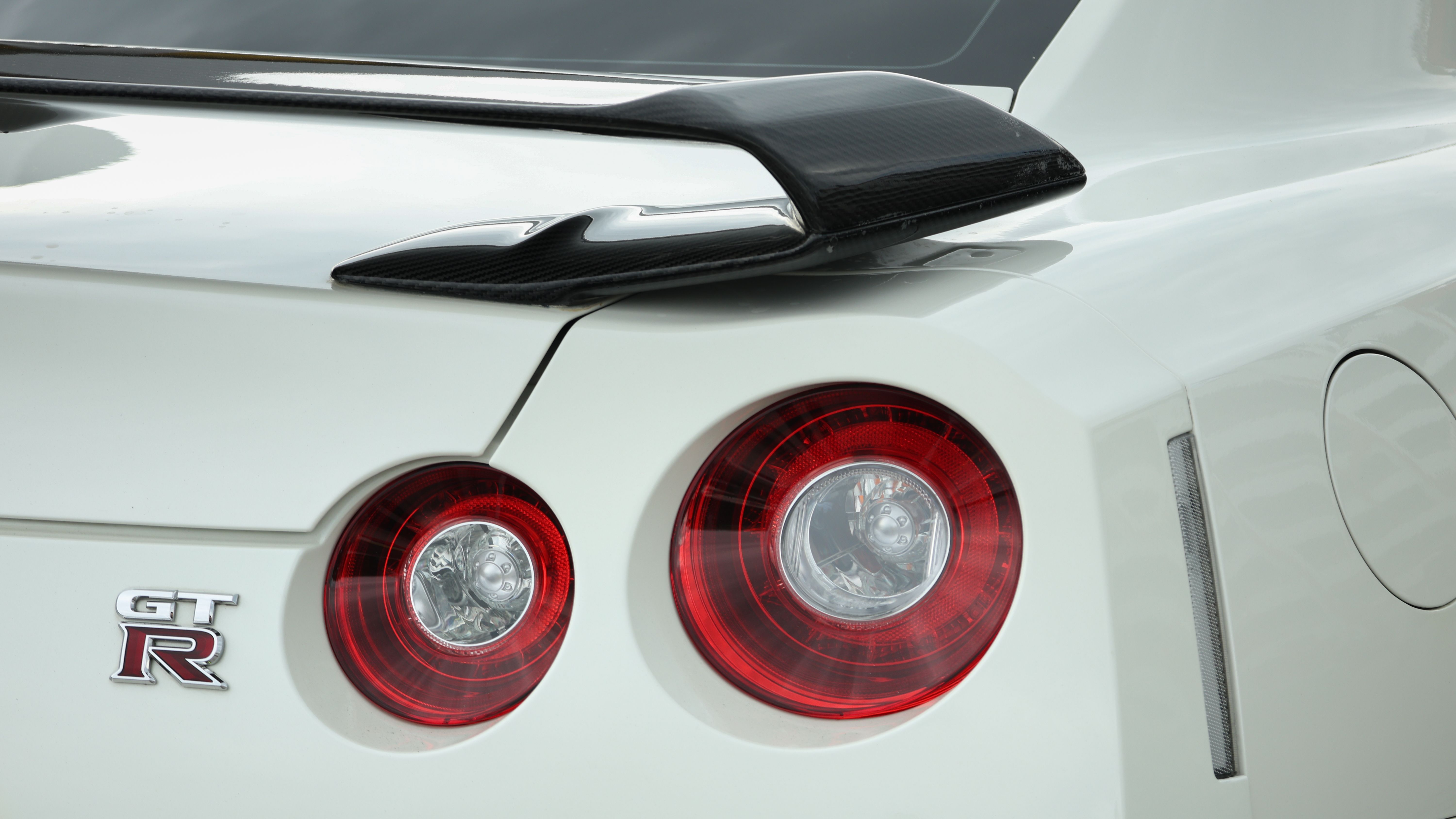 R35 GT-R相場レポート｜国産スポーツカー価格の今