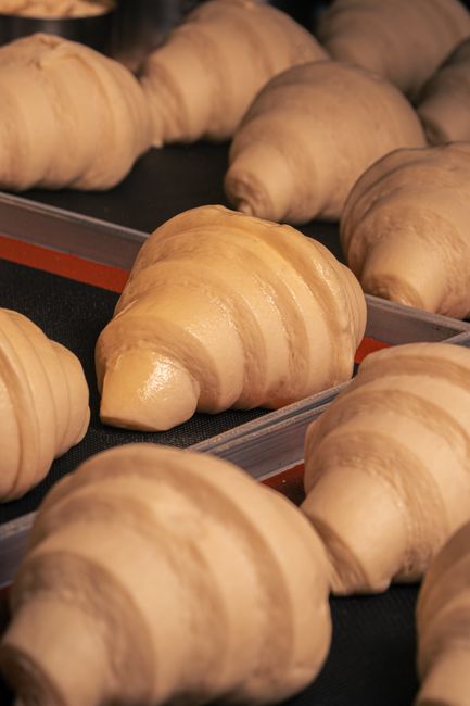 Laminate croissant dough the way Cédric Grolet does