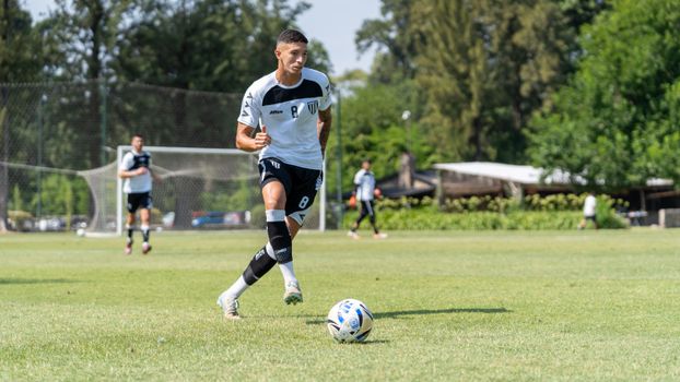 Inter de Milão mira Arthur em possível negociação com Lautaro Martínez - imagem 4