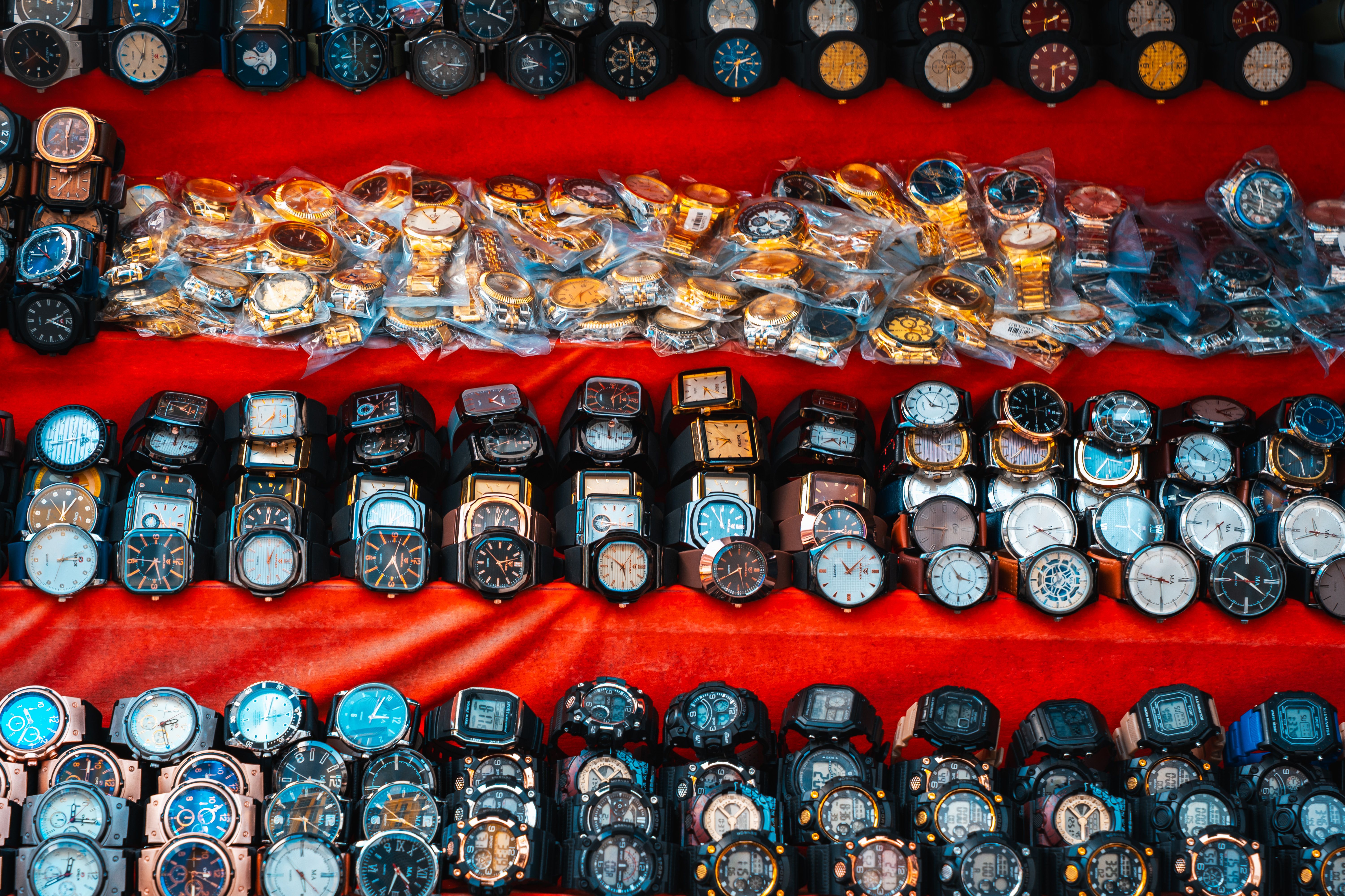 Luxury Watch Retail in the UAE: The Dealers Behind the Demand