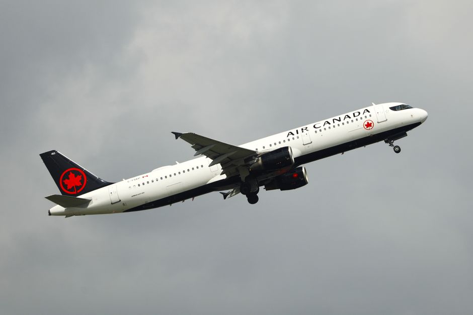 Air Canada Flight Declares Mayday After Engine Failure Mid-Air
