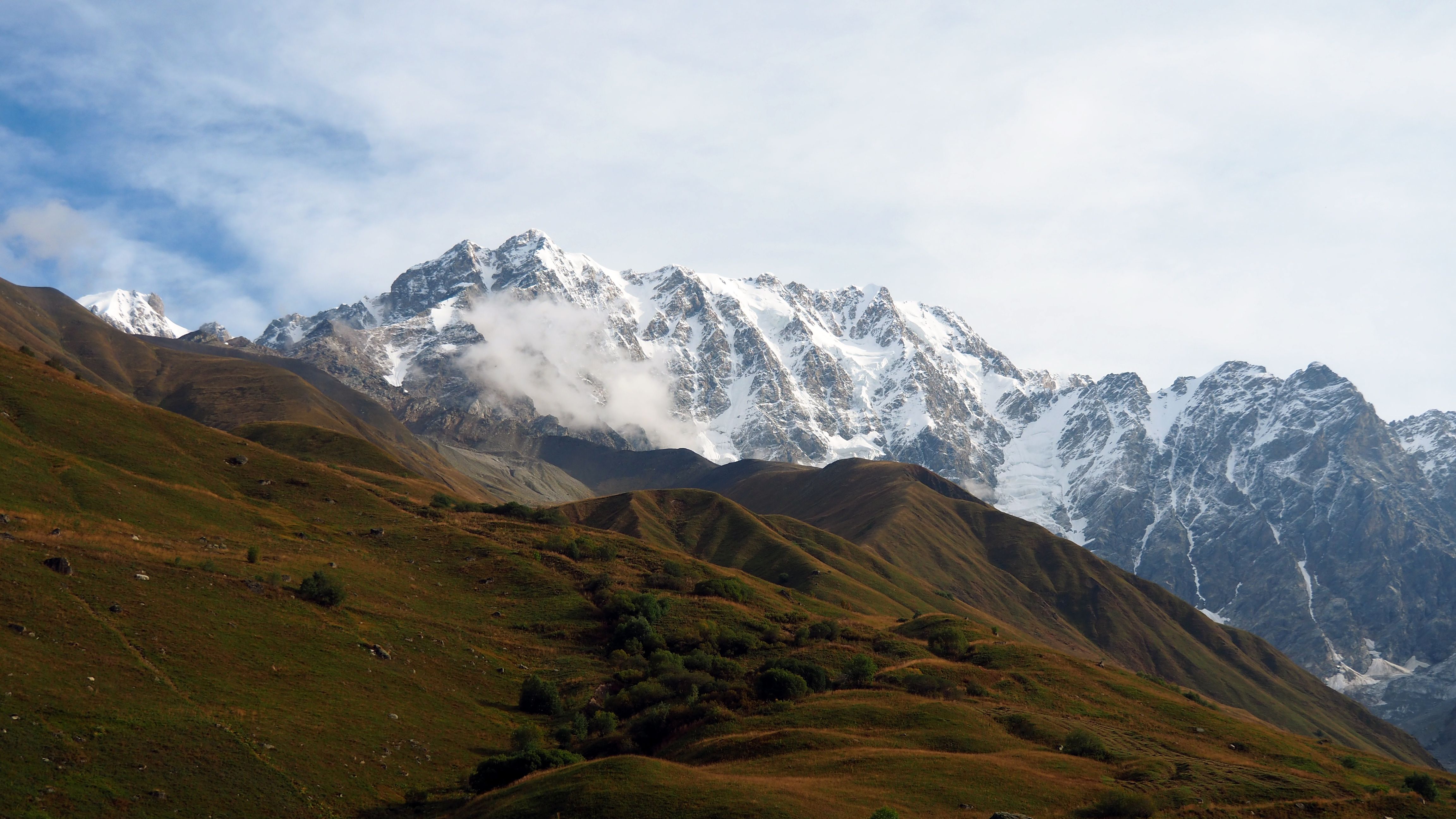 Trekking do Koruldi Lakes